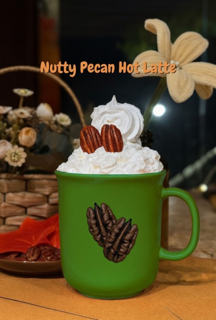 Nutty Pecan Hot Latte - 1